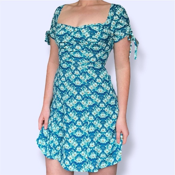 Urban Outfitters Dresses & Skirts - NWT Urban Outfitters UO Misha Mini Dress​
